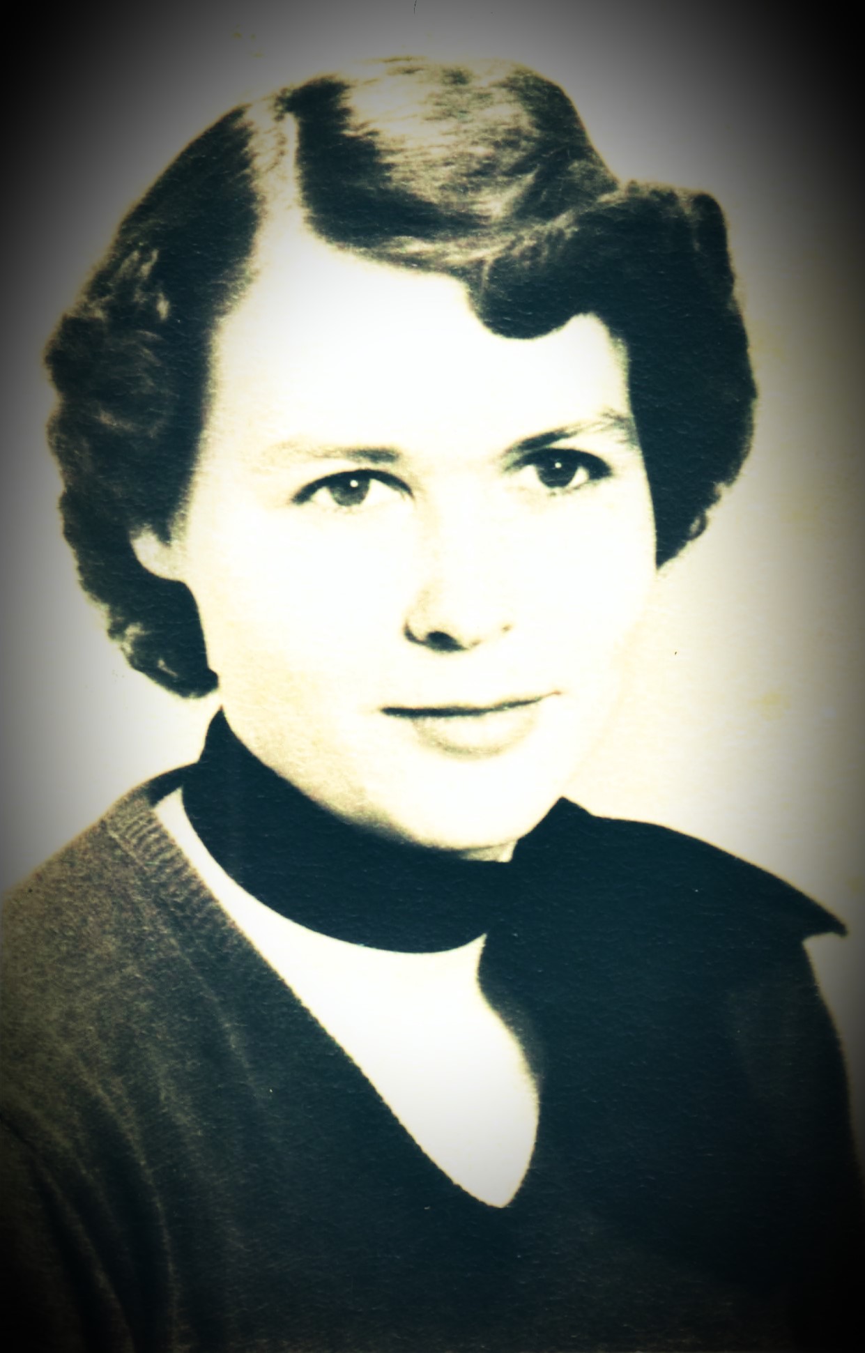 lily cheshire, ellis
